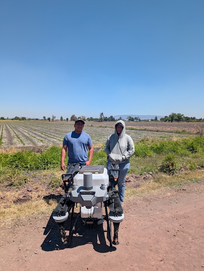 Dron agrícola Agroasar listo para entrega en campo