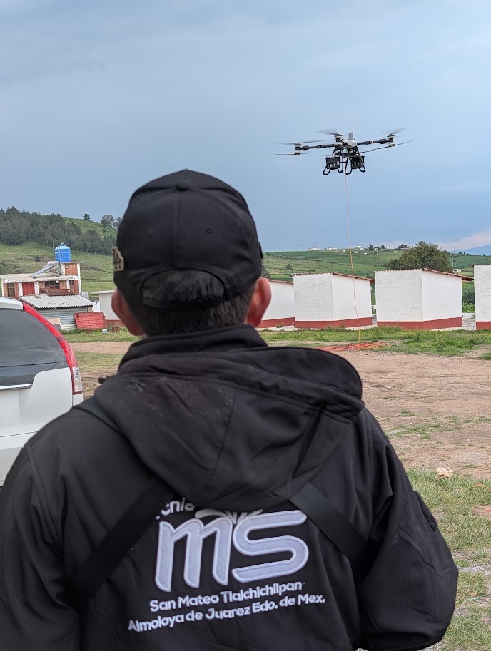 Demostración de dron agrícola Agroasar en Toluca